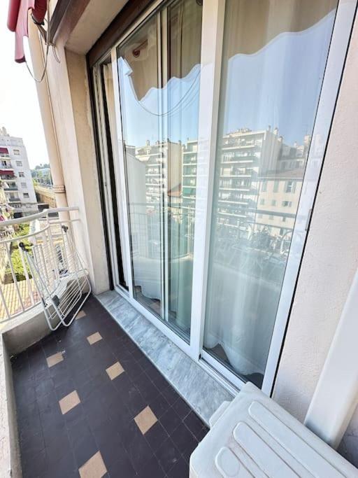 Avec 4 Doubles - Proche De La Mer, Des Transports Et De La Promenade Des Appartamento *